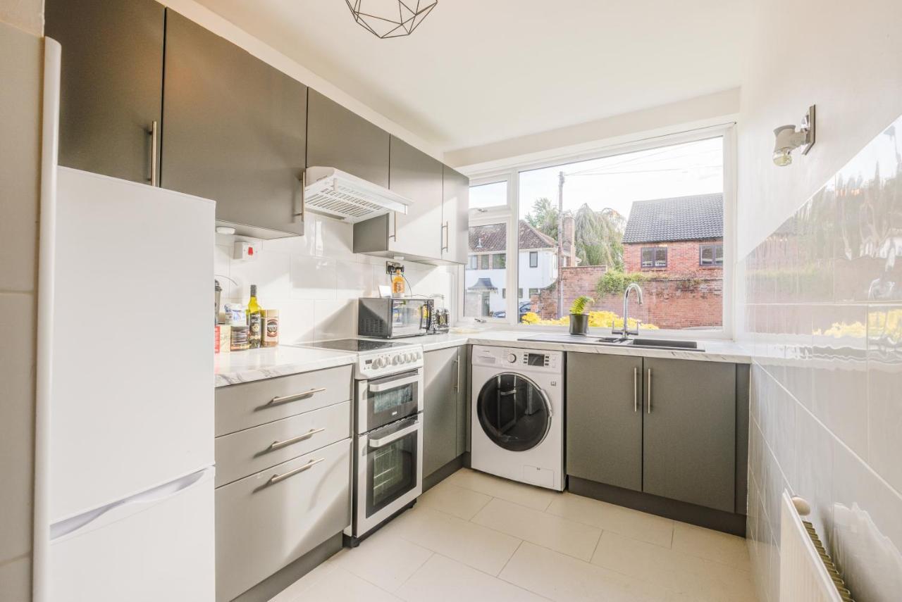 Town Centre Apartment レミントンスパー エクステリア 写真